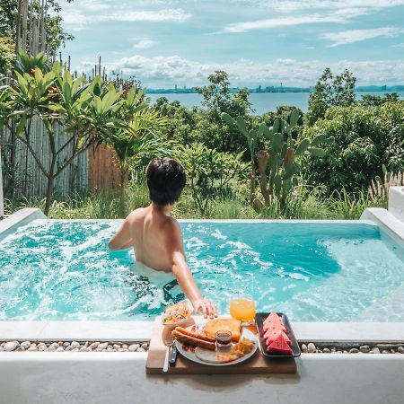 Myth Koh Larn Resort Bar And Bistro Экстерьер фото