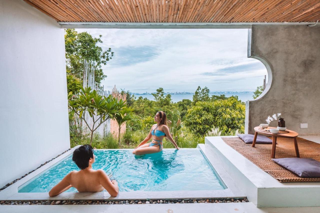 Myth Koh Larn Resort Bar And Bistro Экстерьер фото